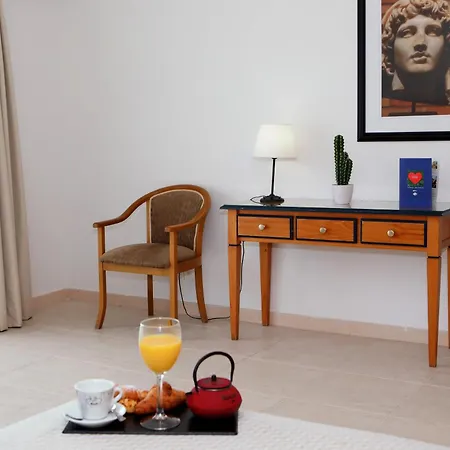 Pyr Hotel apartamentowy Fuengirola