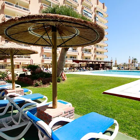 Pyr Aparthotel