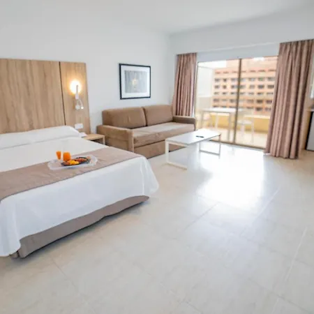 Aparthotel Pyr