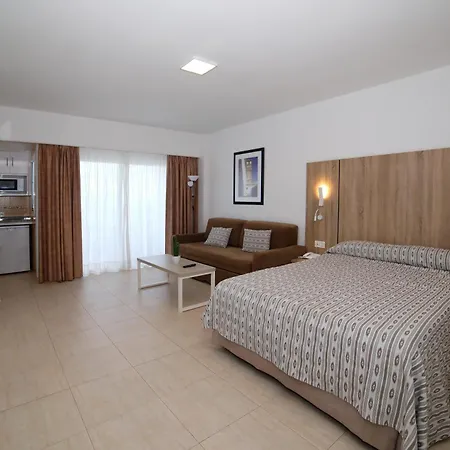 Ξενοδοχείο με διαμερίσματα Pyr Fuengirola