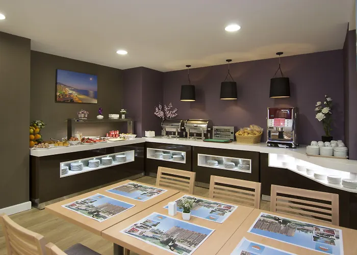 Pyr Aparthotel Fuengirola