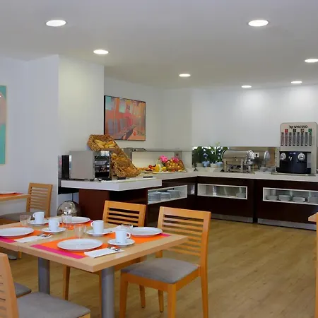 Apartahotel Pyr Fuengirola