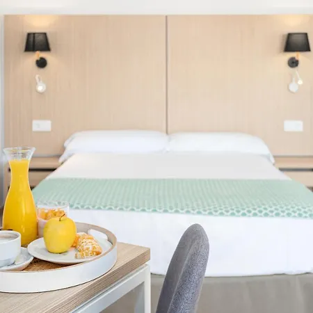 Pyr Apartahotel Fuengirola
