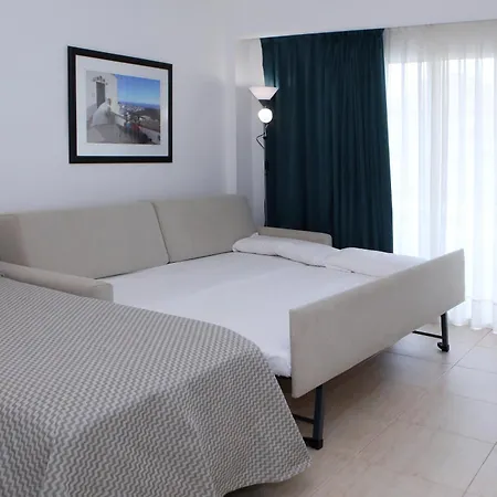 Apartahotel Pyr 3*